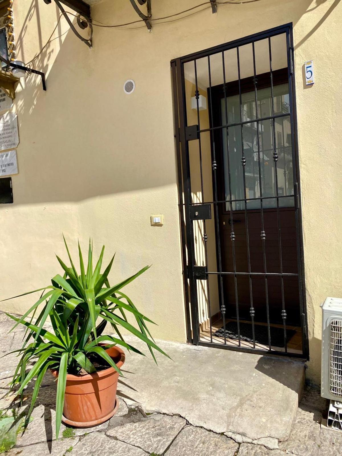 Apartamento Il Conte Tasso Palermo Exterior foto